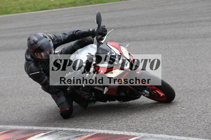 Archiv-2022/13 25.04.2022 Plüss Moto Sport ADR/Freies Fahren/96